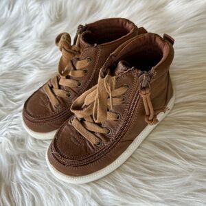 ⬇️ $18. Billy footwear by Target high tops zipper